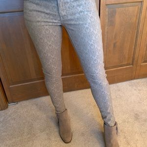 Ankle Skinny Moulant aux chenilles Premium Denim